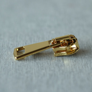 義大利 RACCAGNI 拉鍊頭#505 有自動煞車 金色 義大利 RACCAGNI 拉鍊頭#505 有自動煞車 金色