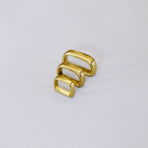 臺灣製 實心黃銅 精品級 寬版 方型D環 內徑14mm、20mm、26mm 臺灣製 實心黃銅 精品級 寬版 方型D環 內徑14mm、20mm、26mm