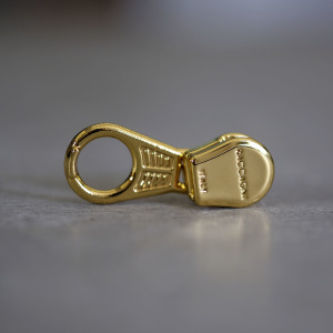 義大利 RACCAGNI 拉鍊頭#011 有自動煞車 金色 義大利 RACCAGNI 拉鍊頭#011 有自動煞車 金色