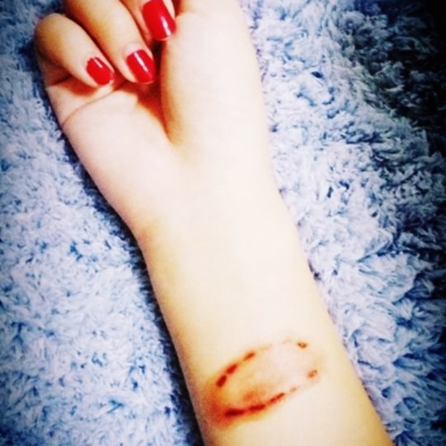 萬聖節特輯 任選4張85折 咬痕 萬聖節特輯 任選4張85折 咬痕