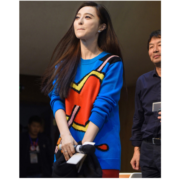 范冰冰明星同款藍色愛心套頭毛衣中長款韓版針織衫161218004 范冰冰明星同款藍色愛心套頭毛衣中長款韓版針織衫161218004