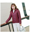 韓版修身顯瘦90%白鴨絨輕羽絨服(紫、黑、粉、寶藍、藏青、大紅、豆綠、果綠、酒紅、枚紅、奶白、桃紅12色可選) 171202009_2 韓版修身顯瘦90%白鴨絨輕羽絨服(紫、黑、粉、寶藍、藏青、大紅、豆綠、果綠、酒紅、枚紅、奶白、桃紅12色可選) 171202009_2
