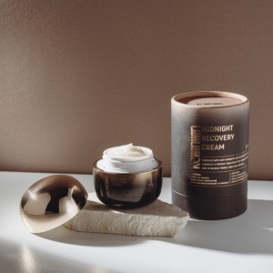 K.C WIN-WIN|富勒烯熬夜霜2.0 K.C WIN-WIN|富勒烯熬夜霜2.0