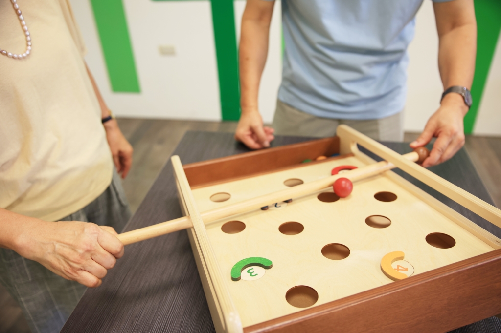 PlayMe Toys急速爬坡