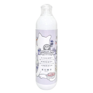 「 寵物友善配方」蘿莉貓 柿單寧空氣消臭噴霧-迷幻幽谷 300ml 「 寵物友善配方」蘿莉貓 柿單寧空氣消臭噴霧-迷幻幽谷 300ml