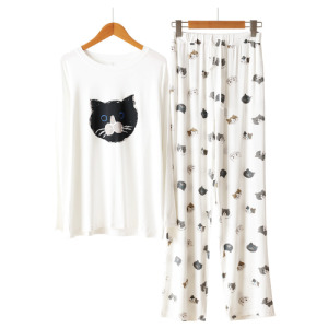 日本-貓咪印花莫代爾綿睡衣-長袖+長褲 日本-貓咪印花莫代爾綿睡衣-長袖+長褲