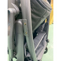 『福利品特賣會-無盒/瑕疵』【UPPAbaby】CRUZ V2酷炫豪華頂級推車-黑色啞光22(內含:防蚊帳+擋雨罩)_5 『福利品特賣會-無盒/瑕疵』【UPPAbaby】CRUZ V2酷炫豪華頂級推車-黑色啞光22(內含:防蚊帳+擋雨罩)_5