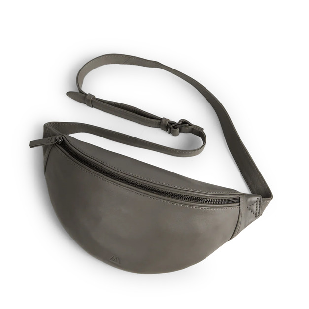 MARKBERG Maldivia 丹麥手工牛皮個性腰包 胸包 斜背包 側肩包 (紳士灰) MARKBERG Maldivia 丹麥手工牛皮個性腰包 胸包 斜背包 側肩包 (紳士灰)