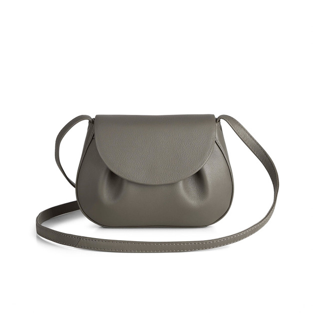 MARKBERG Bethany 丹麥手工牛皮個性貝瑟尼半圓掀蓋馬鞍包 肩背包 斜背包 側肩包 真皮包 (灰褐) MARKBERG Bethany 丹麥手工牛皮個性貝瑟尼半圓掀蓋馬鞍包 肩背包 斜背包 側肩包 真皮包 (灰褐)