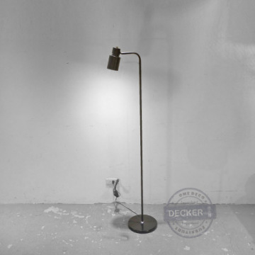 史蘭德立燈 (黑) - 設計款落地燈 現代工業設計 鐵件燈具 史蘭德立燈 (黑) - 設計款落地燈 現代工業設計 鐵件燈具