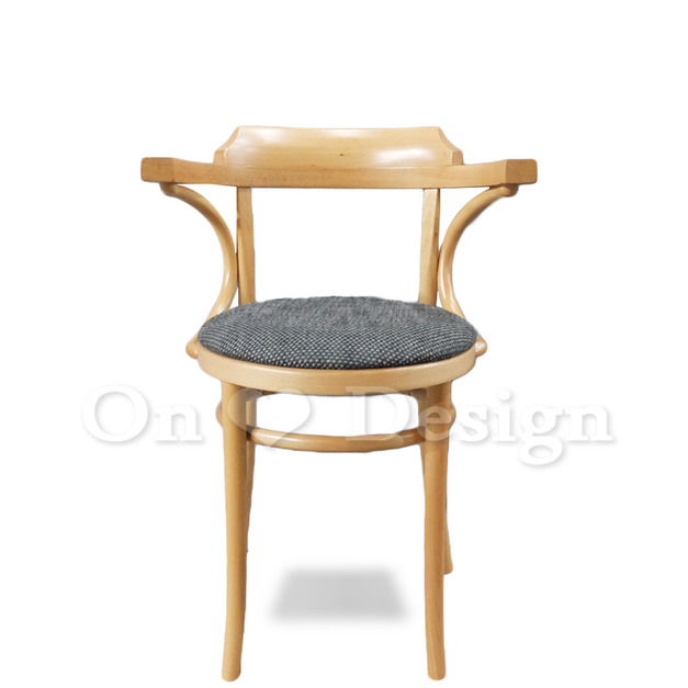 歐洲進口品牌 POLISH FAMEG Furniture 設計款 B-1110 彎木扶手餐椅 - 原木色 椅墊版 歐洲進口品牌 POLISH FAMEG Furniture 設計款 B-1110 彎木扶手餐椅 - 原木色 椅墊版