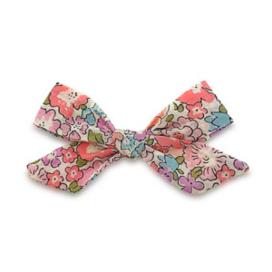 Lillia 小蝴蝶結髮夾 AZJJBOW-41-LL Lillia 小蝴蝶結髮夾 AZJJBOW-41-LL