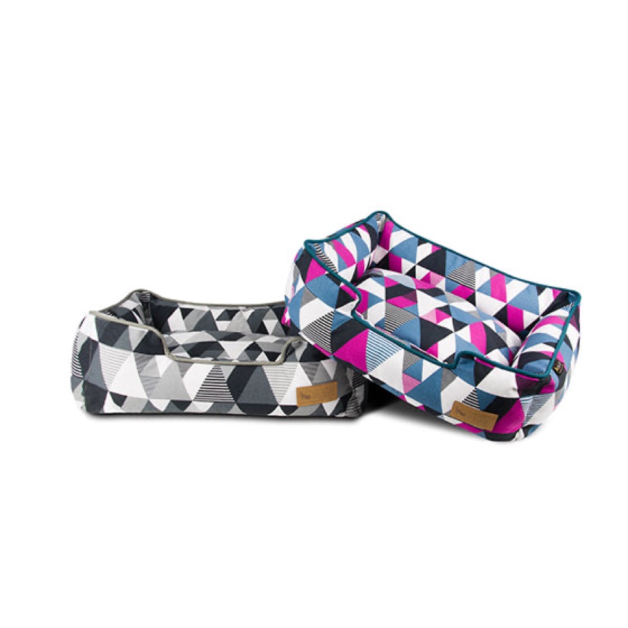 Mosaic Lounge Bed 黑灰與紫紅兩色商品合照