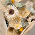 奶油白乾燥太陽花手抱花桶_3 奶油白乾燥太陽花手抱花桶_3