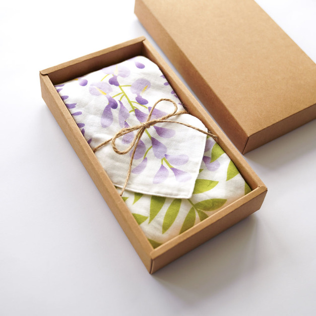 日本傳統紋樣-紫藤花-四重紗手作方巾-清新白 日本傳統紋樣-紫藤花-四重紗手作方巾-清新白