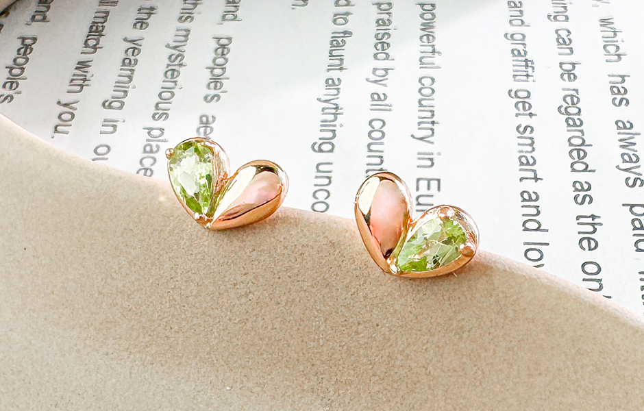 八月誕生石橄欖石