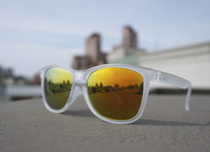 2is ChrisO 太陽眼鏡│透白色霧面框│橘色反光鏡片│UV400 2is ChrisO 太陽眼鏡│透白色霧面框│橘色反光鏡片│UV400