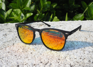 2is ColeQ 太陽眼鏡 偏光 輕量經典方框 抗UV400 2is ColeQ 太陽眼鏡 偏光 輕量經典方框 抗UV400