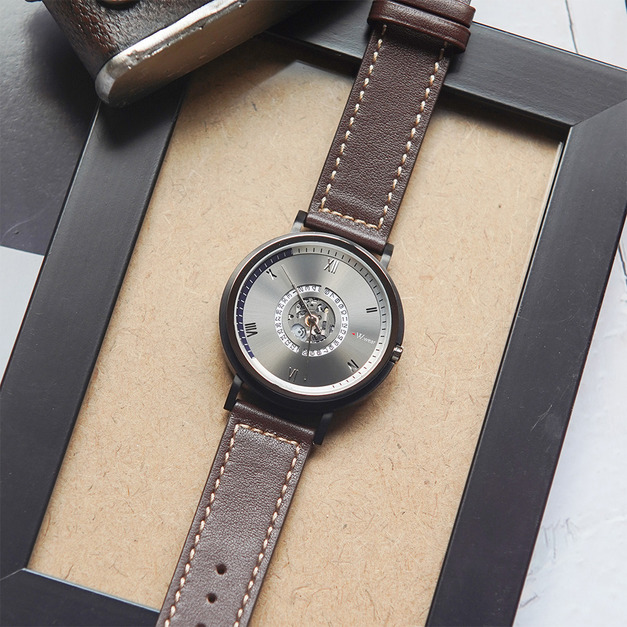 鏤空 -  質感全日期機芯 鏤空 -  質感全日期機芯