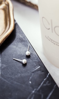 貝殼的眼淚。925純銀耳環(可改夾式耳環)