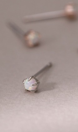 10月誕生石。Opal | 蛋白石 | 925純銀耳環 (可改夾式耳環)