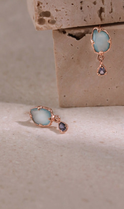 Essence 質粹 | 純銀鍍18K金耳環 | 里拉琴少年。藍玉髓