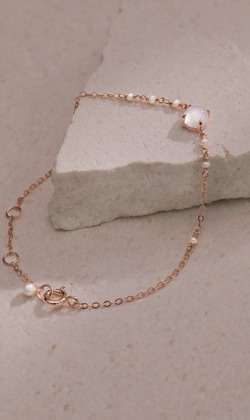 Essence 質粹 | 心中唯一。Moonstone | 月光石 | 925純銀鍍18K金手鍊