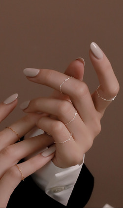 心中的枷鎖。925純銀鏈戒