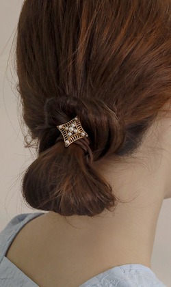 棋。手工彈性髮飾 (單入)