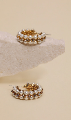 迷戀。垂式耳環