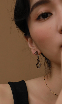 時光迴廊。垂式耳環 (可改夾式耳環)