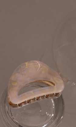 朗朗晴光。造型鯊魚夾 (單入)