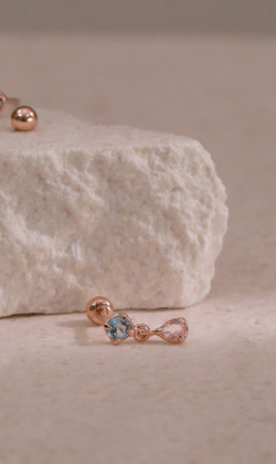 Essence 質粹 | 純銀鍍18K金耳環 | 轉動的故事。海藍寶石