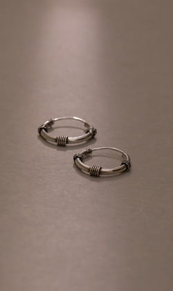 綴夢輪環。925純銀耳環