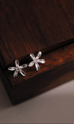 曦。Zircon | 鋯石 | 925純銀耳環