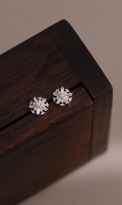 雪景。Zircon | 鋯石 | 925純銀耳環