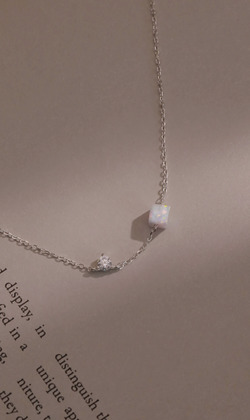 人海中。Opal | 蛋白石 | 925純銀鎖骨鍊