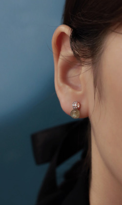 相愛的回憶。Labradorite | 拉長石 | 貼耳耳環 (可改夾式耳環)