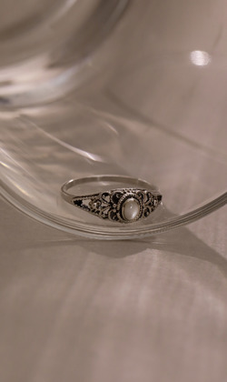 季節盡頭。Nacre | 珍珠母貝 | 925純銀戒指