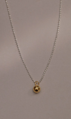 城市的角落。925純銀鎖骨鍊