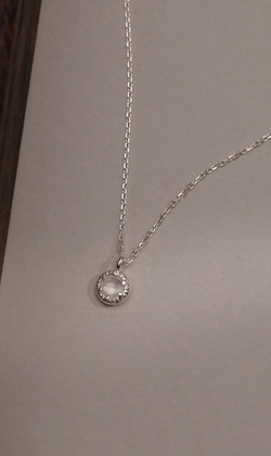 夜色渲染。Moonstone | 月光石 | 925純銀鎖骨鍊