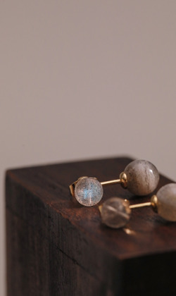 相逢時。Labradorite | 拉長石 | 垂式耳環