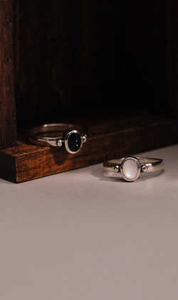 未知夢。Black Agate