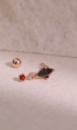 Essence 質粹 | 純銀鍍18K金耳環 | 迴聲。黑瑪瑙(單入)