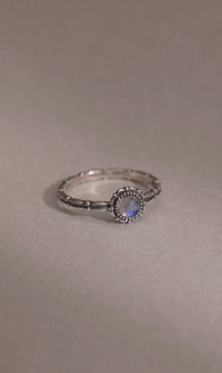 最後的眼淚。Moonstone | 月光石 | 925純銀戒指