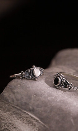 夜輝。Black Agate&Nacre | 珍珠母貝 | 925純銀戒指