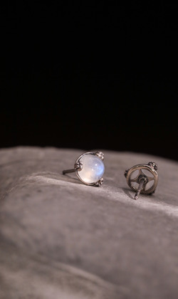 幻曦。Moonstone | 月光石 | 925純銀耳環