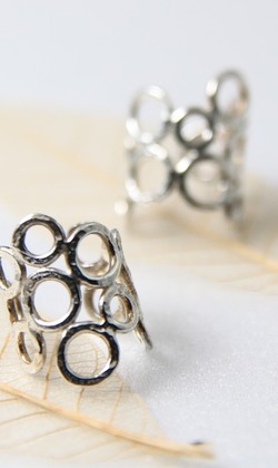 【鏤空耳骨夾-單只】純銀耳環 / 無耳洞耳骨夾 / Sterling Silver Ear Cuff / Earring / Circle / Elegant 【鏤空耳骨夾-單只】純銀耳環 / 無耳洞耳骨夾 / Sterling Silver Ear Cuff / Earring / Circle / Elegant