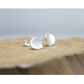 免費改夾式【圓牌簡約耳針-凹面】純銀耳環 / 不對稱耳環 / Sterling Silver Earrings / Circle Earrings / Concave 免費改夾式【圓牌簡約耳針-凹面】純銀耳環 / 不對稱耳環 / Sterling Silver Earrings / Circle Earrings / Concave