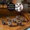 Q-Workshop|巫師 狼 The Witcher Wolf|7入套骰|異材質金屬骰 Hybrid Dice|TRPG|鑲嵌|獵魔士_2 Q-Workshop|巫師 狼 The Witcher Wolf|7入套骰|異材質金屬骰 Hybrid Dice|TRPG|鑲嵌|獵魔士_2